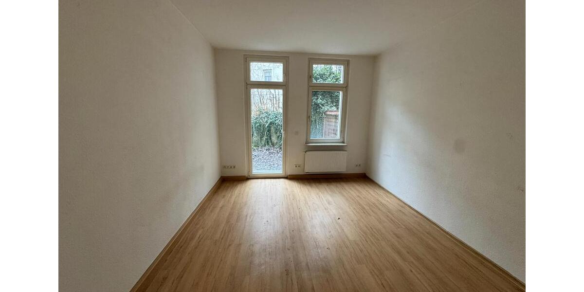 Erdgeschoßwohnung Halle (Saale) Am Wasserturm/Thaerviertel - 4 Zimmer, 96 m&sup2;, 795&euro; | Angebot:26660646