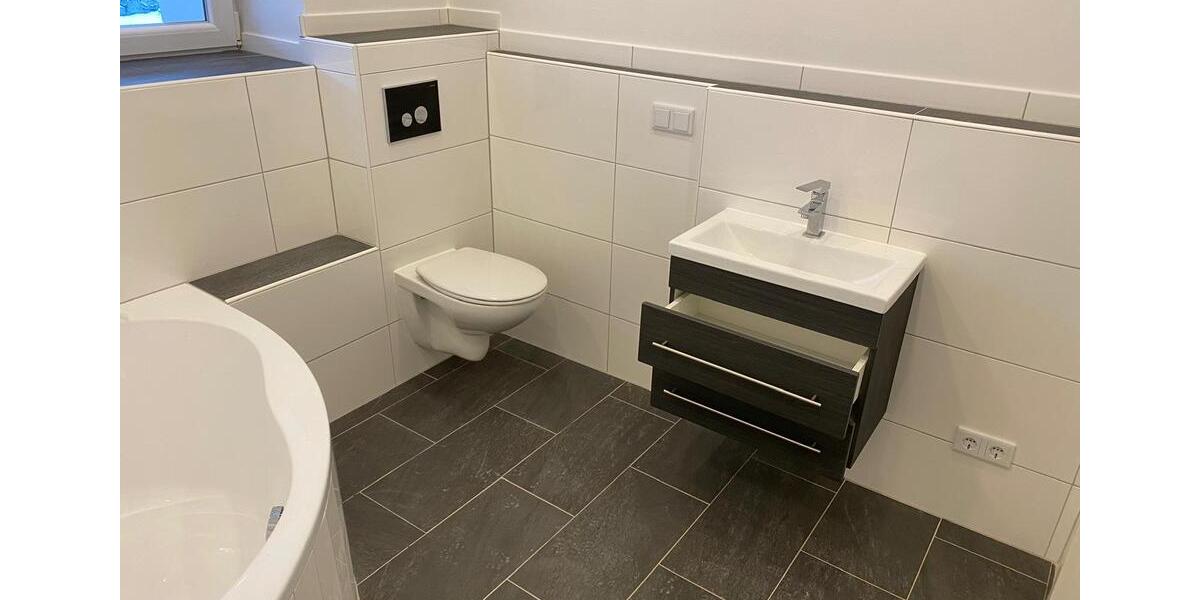 Moderne Erdgeschosswohnung mit großem Garten, Terrasse, Smarthome 4 zimmer