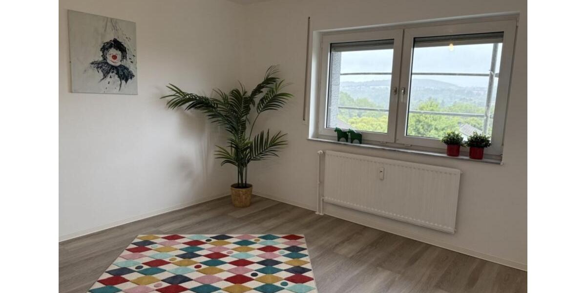 Traumhaft Wohnen + innen und außen top saniert 3 zimmer