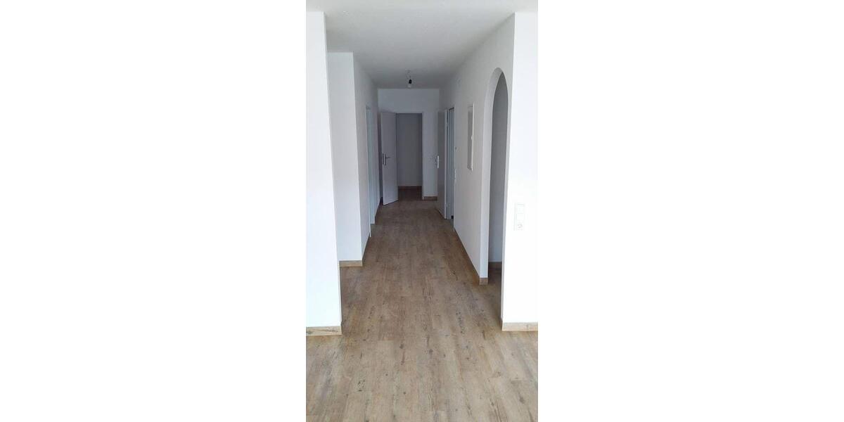 Etagenwohnung Endingen am Kaiserstuhl - 4 Zimmer, 110 m&sup2;, 1.250&euro; | Angebot:26395484
