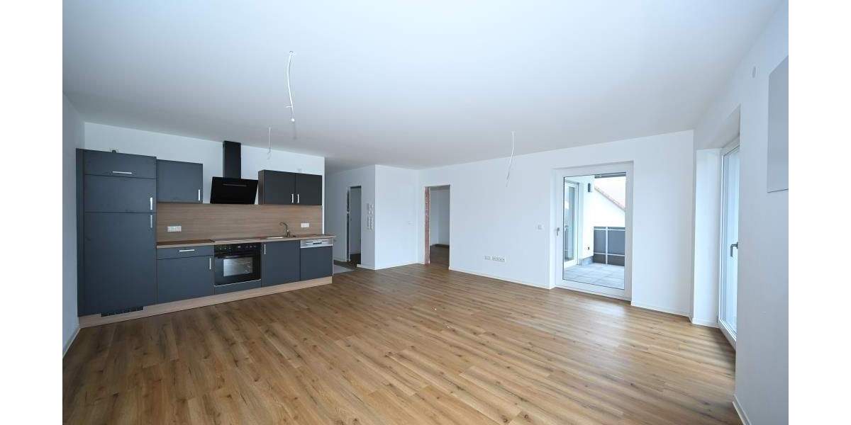 Etagenwohnung Seubersdorf - 4 Zimmer, 111 m&sup2;, 1.175&euro; | Angebot:25820646