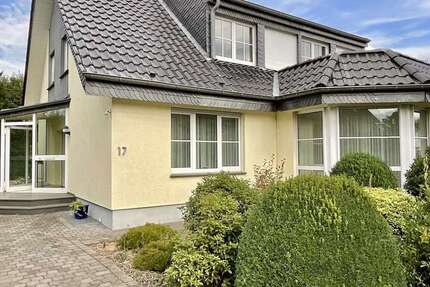 Haus zum Mieten in Rheinberg 2.000 € 205 m² 7 zimmer