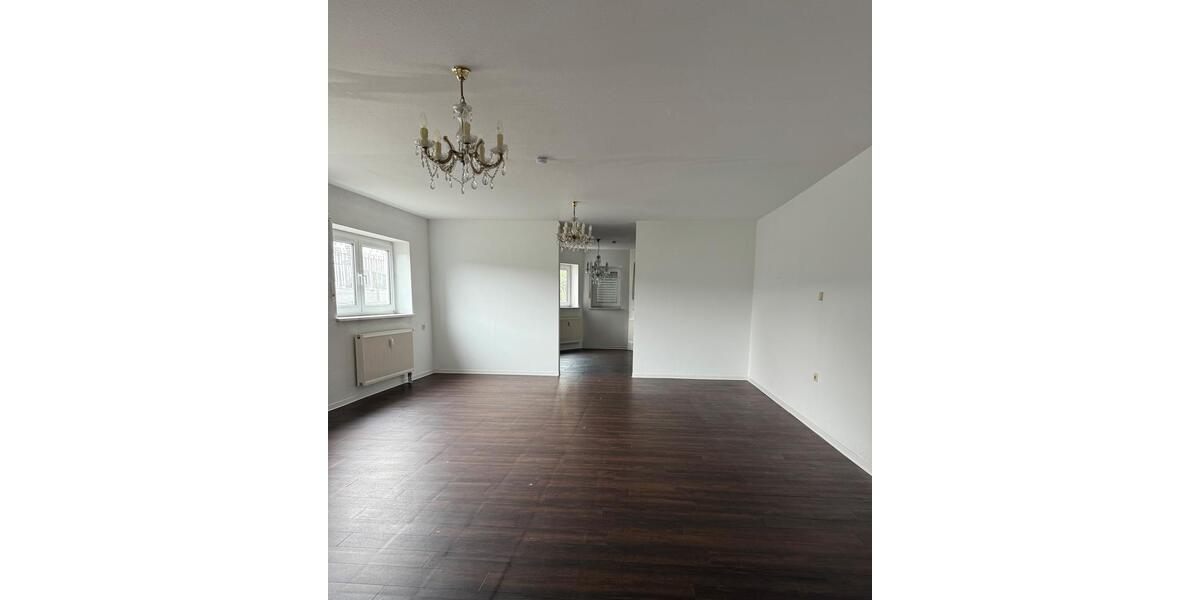 Etagenwohnung Büdingen - 2 Zimmer, 93 m&sup2;, 900&euro; | Angebot:24746305