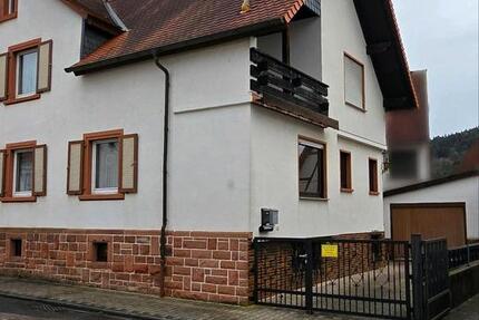 Haus Breuberg - 4.5 Zimmer, 150 m&sup2;, 1.200&euro; | Angebot:25261085