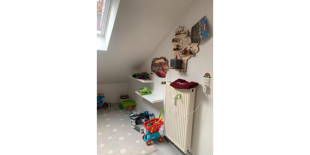 Dachgeschoßwohnung Lage - 3 Zimmer, 72 m&sup2;, 977&euro; | Angebot:24646958