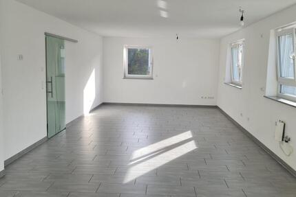 Bürofläche ca. 30 m² in 74382 Neckarwestheim Warm zu vermieten ( Warmmiete ) (Büro Nr. 8.) zimmer