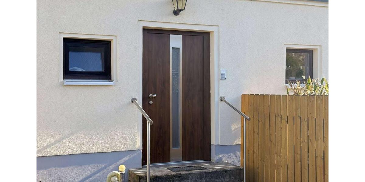 Etagenwohnung Naunhof - 4 Zimmer, 142 m&sup2;, 1.300&euro; | Angebot:26008175