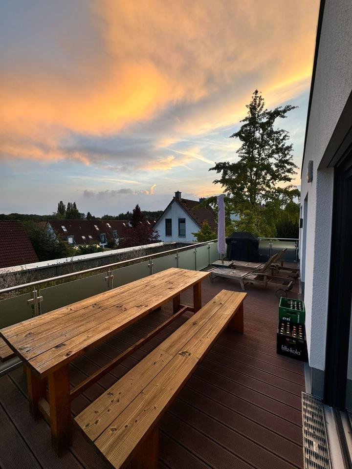 2 Zi. Penthouse mit traumhafter Dachterrasse und Einbauküche