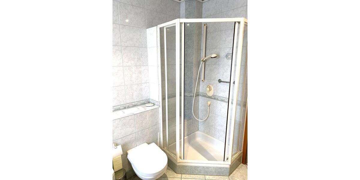 Erdgeschoßwohnung Wehretal - 4 Zimmer, 115 m&sup2;, 800&euro; | Angebot:25841075