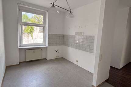 Wohnung Wuppertal - 2 Zimmer, 60 m&sup2;, 440&euro; | Angebot:27110025