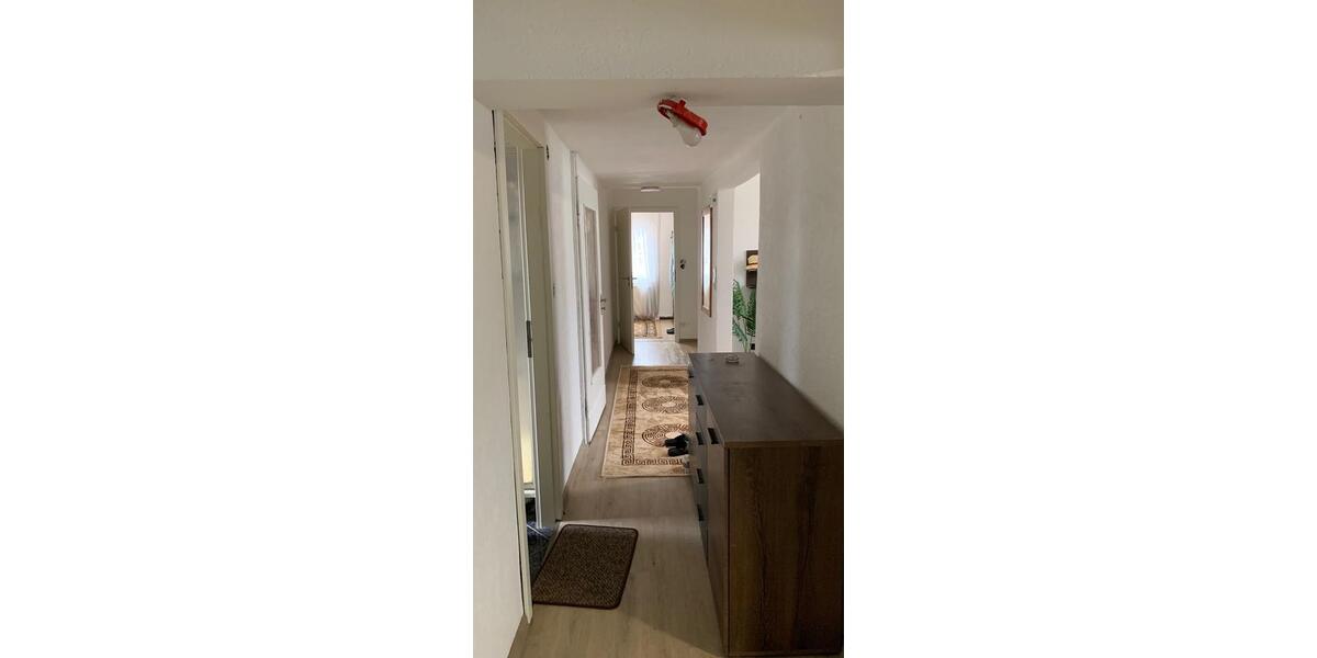 Dachgeschoßwohnung Völklingen - 4 Zimmer, 92 m&sup2;, 650&euro; | Angebot:26536791