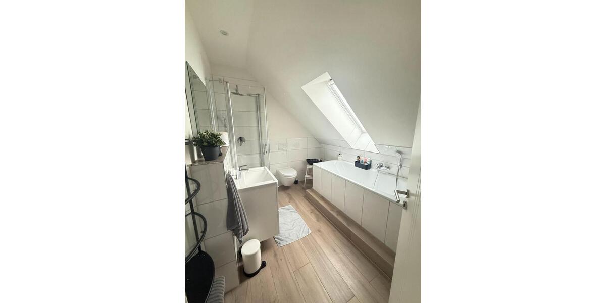 Einfamilienhaus Halstenbek - 5 Zimmer, 134 m&sup2;, 2.000&euro; | Angebot:26647440