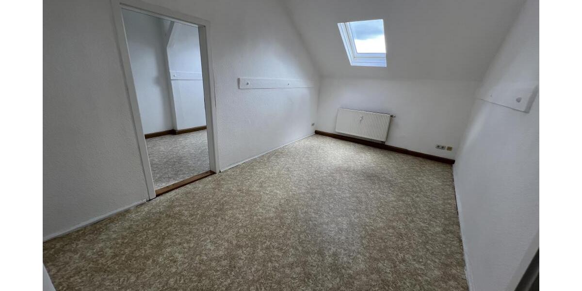 Preiswerte 2 DG-Zimmer Wohnung im Zentrum von Weida! - Dachgeschoßwohnung Weida Liebsdorf | Angebot:26146311