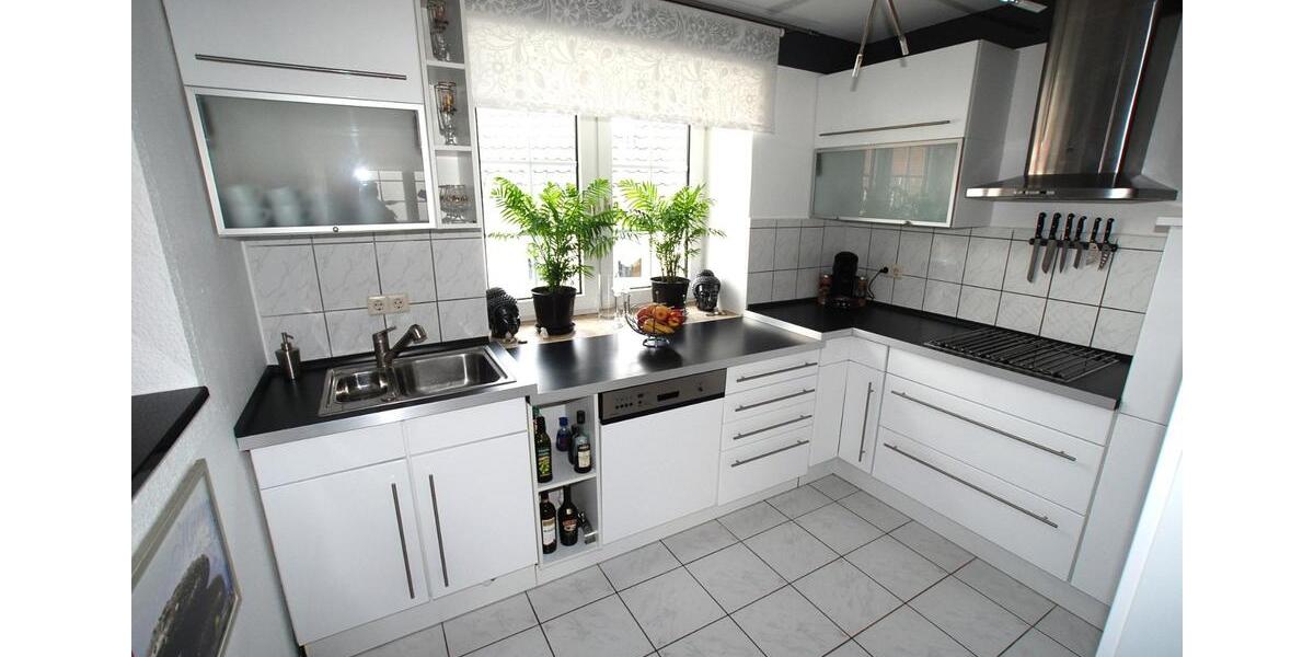 MODERNE 2-3ZKB-WOHNUNG IN EINEM EHEMALIGEN GUTSHOF 2.5 zimmer