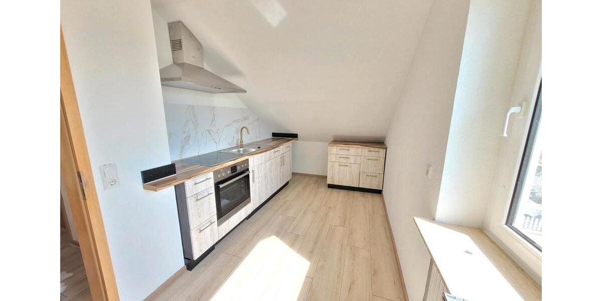 Dachgeschoßwohnung Frickingen - 4 Zimmer, 88 m&sup2;, 1.300&euro; | Angebot:26212062