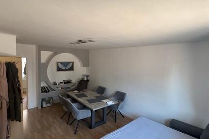 Renovierte 2-Zimmer Wohnung in Heilbronn-Mitte zimmer
