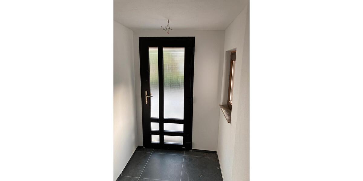 Doppelhaushälfte Siegen - 4 Zimmer, 123 m&sup2;, 1.000&euro; | Angebot:26025194