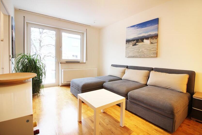 Gemütliche 2-Zimmer City Wohnung über den Dächern von Augsburg