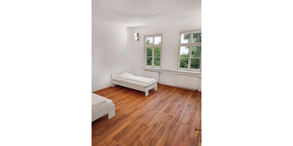 Wohnen auf Zeit Crailsheim - 4 Zimmer, 100 m&sup2;, 20&euro; | Angebot:18862656
