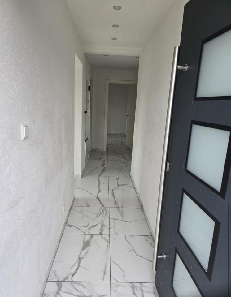 Dachgeschoss Wohnung zu vermieten ab sofort