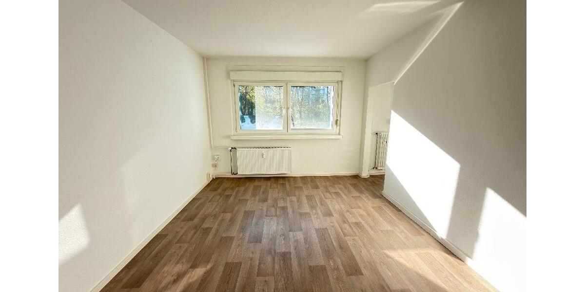 Etagenwohnung Bernburg (Saale) - 2 Zimmer, 45 m&sup2;, 360&euro; | Angebot:26279318