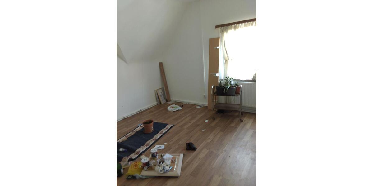 Dachgeschoßwohnung Oberndorf am Neckar - 7 Zimmer, 160 m&sup2;, 1.285&euro; | Angebot:26414168