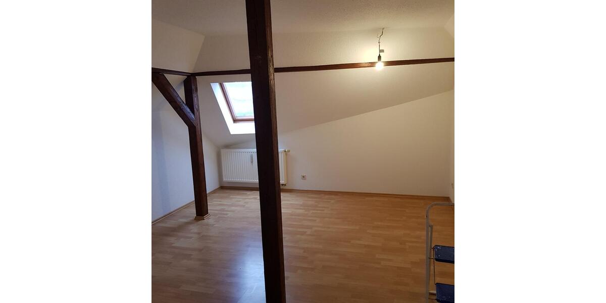 2-Raum-Wohnung, 70 qm., ruhig gelegen 2 zimmer