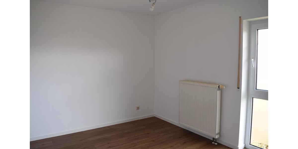 Etagenwohnung Glauburg - 4 Zimmer, 81 m&sup2;, 695&euro; | Angebot:26041323