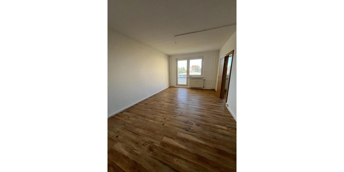 Etagenwohnung Tangermünde - 2.5 Zimmer, 56 m&sup2;, 338&euro; | Angebot:26588580