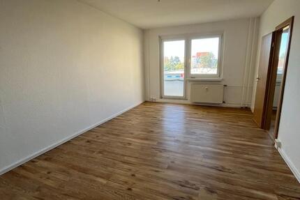 Wohnung Tangermünde - 2.5 Zimmer, 56 m&sup2;, 338&euro; | Angebot:26588580
