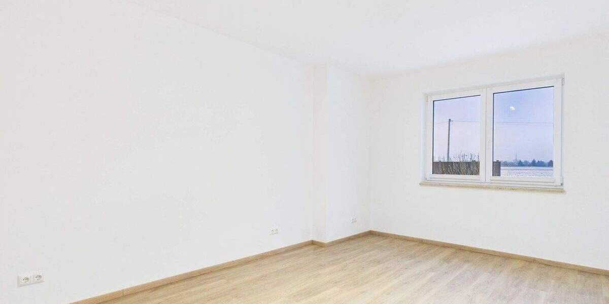 Doppelhaushälfte Moosinning Eichenried - 8 Zimmer, 315 m&sup2;, 3.900&euro; | Angebot:25708230