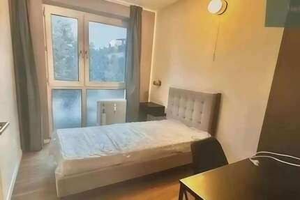 Zimmer München Steinhausen - 895&euro; | Angebot:27293497