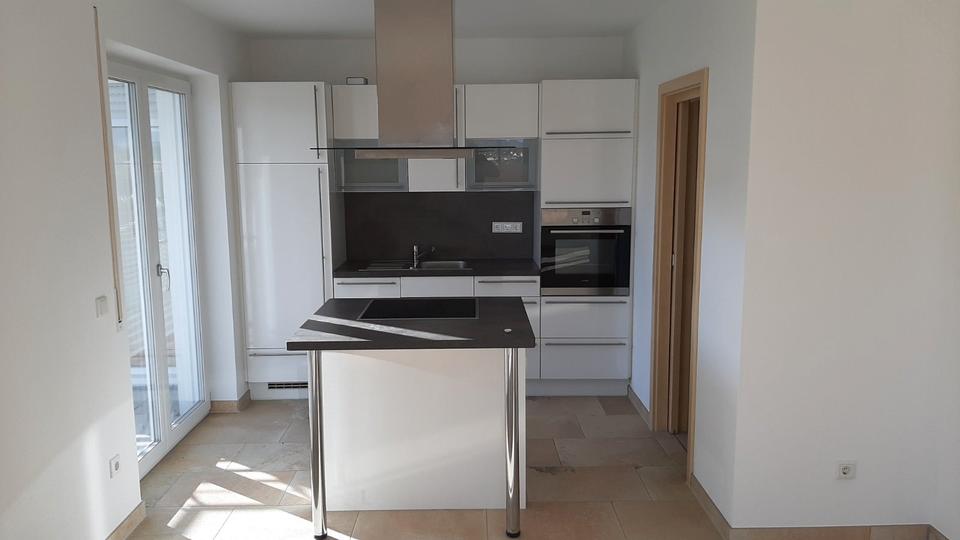 Etagenwohnung Parsberg - 4 Zimmer, 94 m&sup2;, 880&euro; | Angebot:26624079