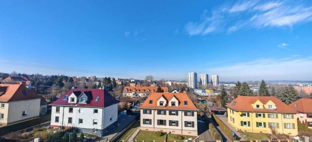 Etagenwohnung Dresden Naußlitz - 5 Zimmer, 174 m&sup2;, 1.825&euro; | Angebot:25667275