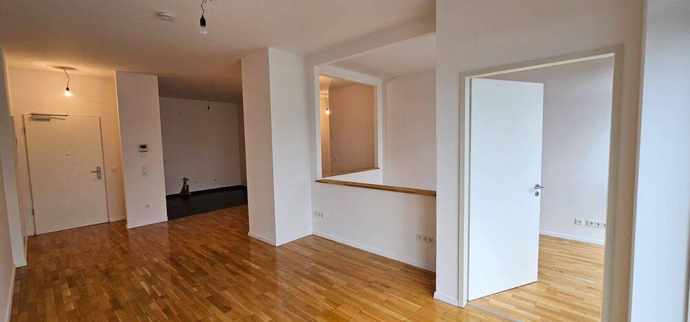 Moderne 3-Zimmer-Wohnung mit Aufzug und Balkon!