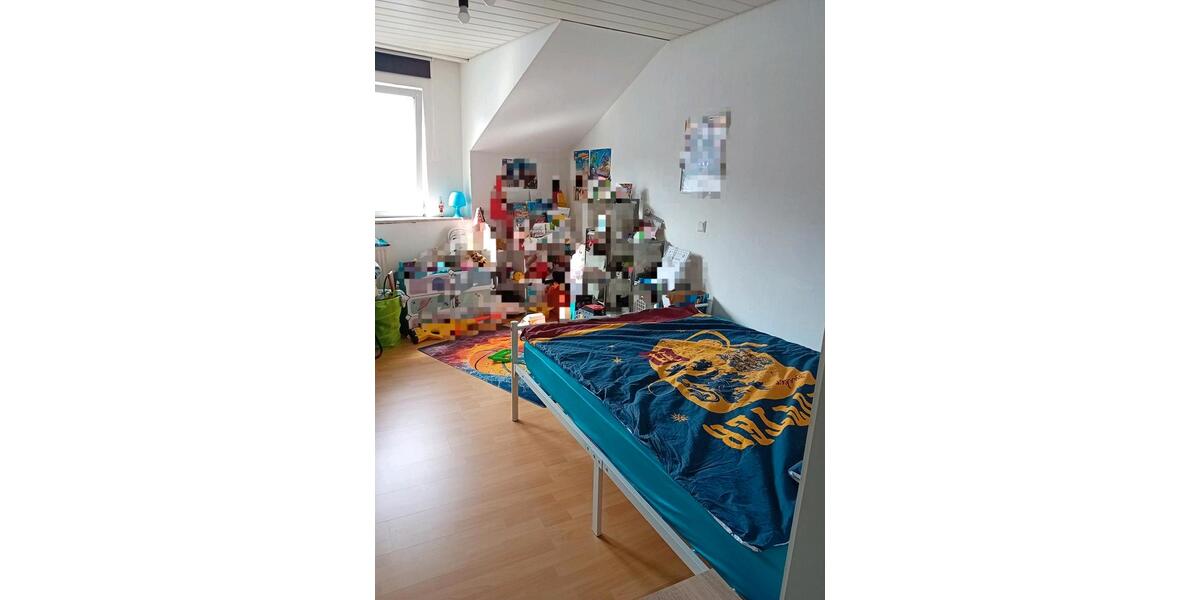 Dachgeschoßwohnung Eppelborn - 3 Zimmer, 75 m&sup2;, 690&euro; | Angebot:26215945