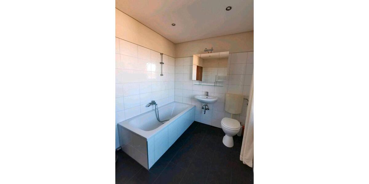 Einfamilienhaus Rinteln - 3 Zimmer, 88 m&sup2;, 900&euro; | Angebot:26375687