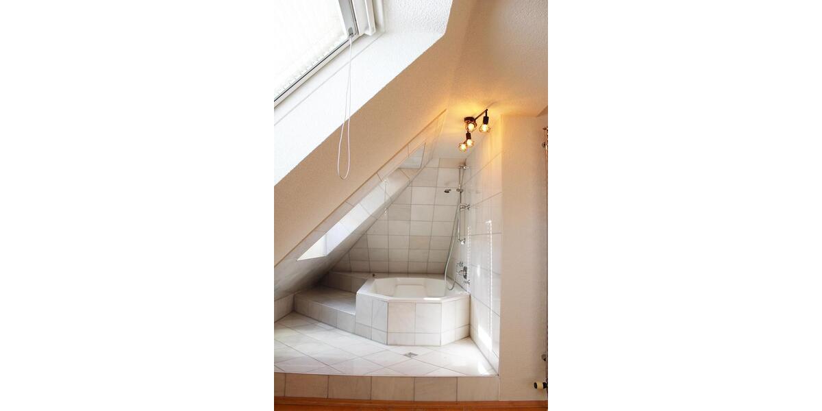 Wohnen auf Zeit Bad Boll - 1 Zimmer, 140 m&sup2;, 480&euro; | Angebot:26387771