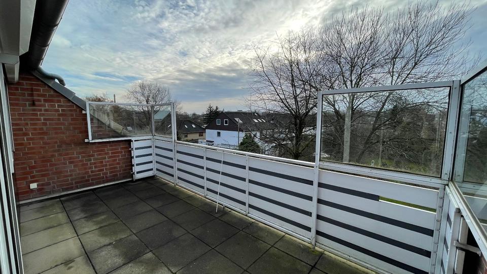 Dachgeschoßwohnung Bremen Häfen - 2.5 Zimmer, 54 m&sup2;, 650&euro; | Angebot:25865092