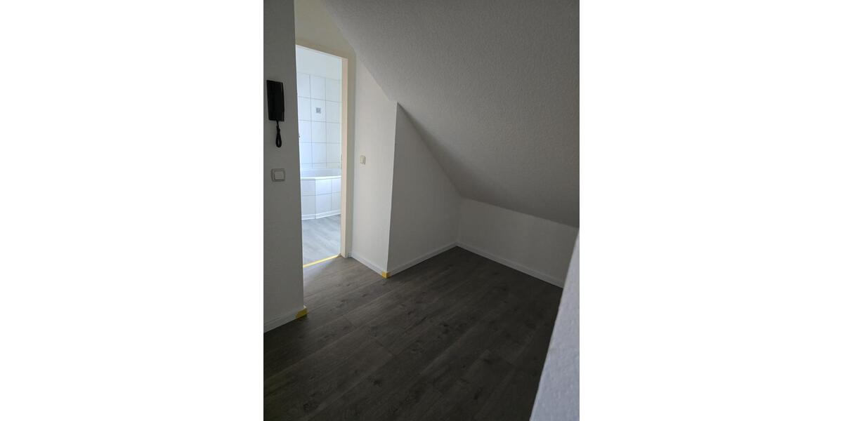 Dachgeschoßwohnung Oberhausen - 2 Zimmer, 55 m&sup2;, 412&euro; | Angebot:24859107