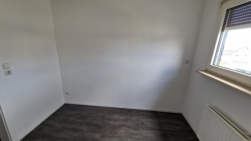 Dachgeschoßwohnung Rodgau - 3 Zimmer, 66 m&sup2;, 899&euro; | Angebot:25309221