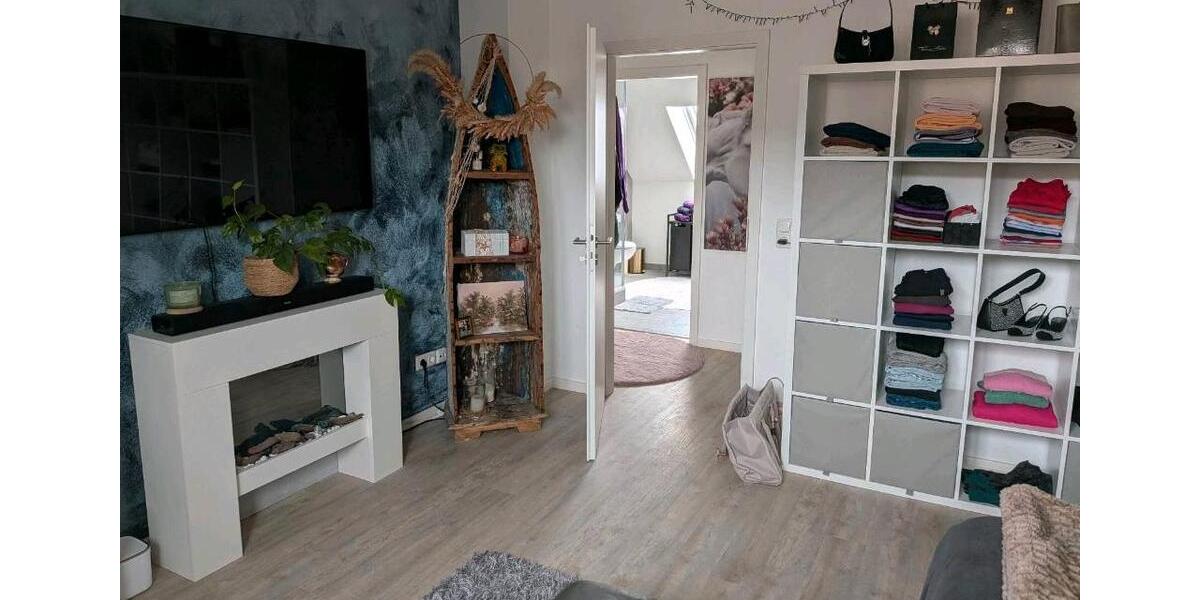 Dachgeschoßwohnung Lappersdorf - 3 Zimmer, 66 m&sup2;, 1.038&euro; | Angebot:25944300