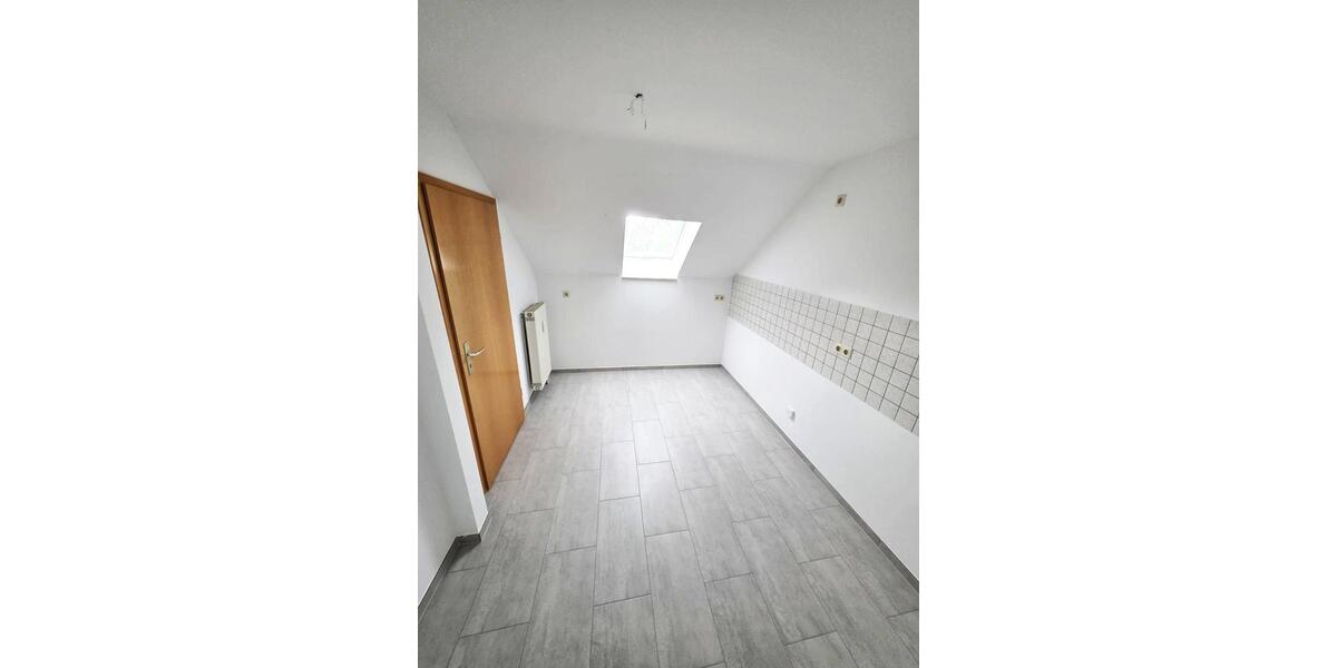 Dachgeschoßwohnung Rabenau - 2 Zimmer, 52 m&sup2;, 599&euro; | Angebot:26618996