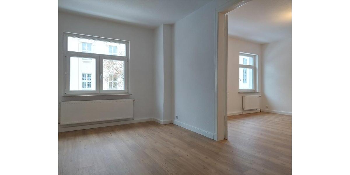 Etagenwohnung Schwerin - 4 Zimmer, 104 m&sup2;, 1.300&euro; | Angebot:25902607
