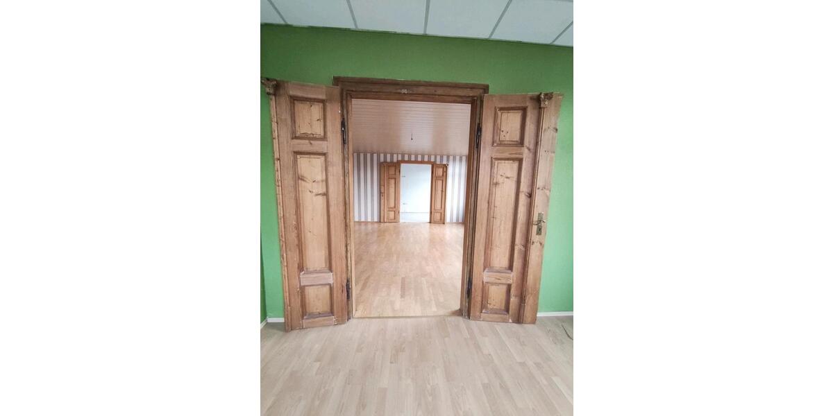 Etagenwohnung Aue-Bad Schlema Bad Schlema - 4 Zimmer, 133 m&sup2;, 665&euro; | Angebot:24977607