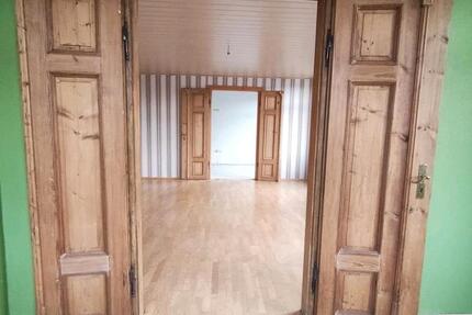 Wohnung Aue-Bad Schlema Bad Schlema - 4 Zimmer, 133 m&sup2;, 665&euro; | Angebot:24977607