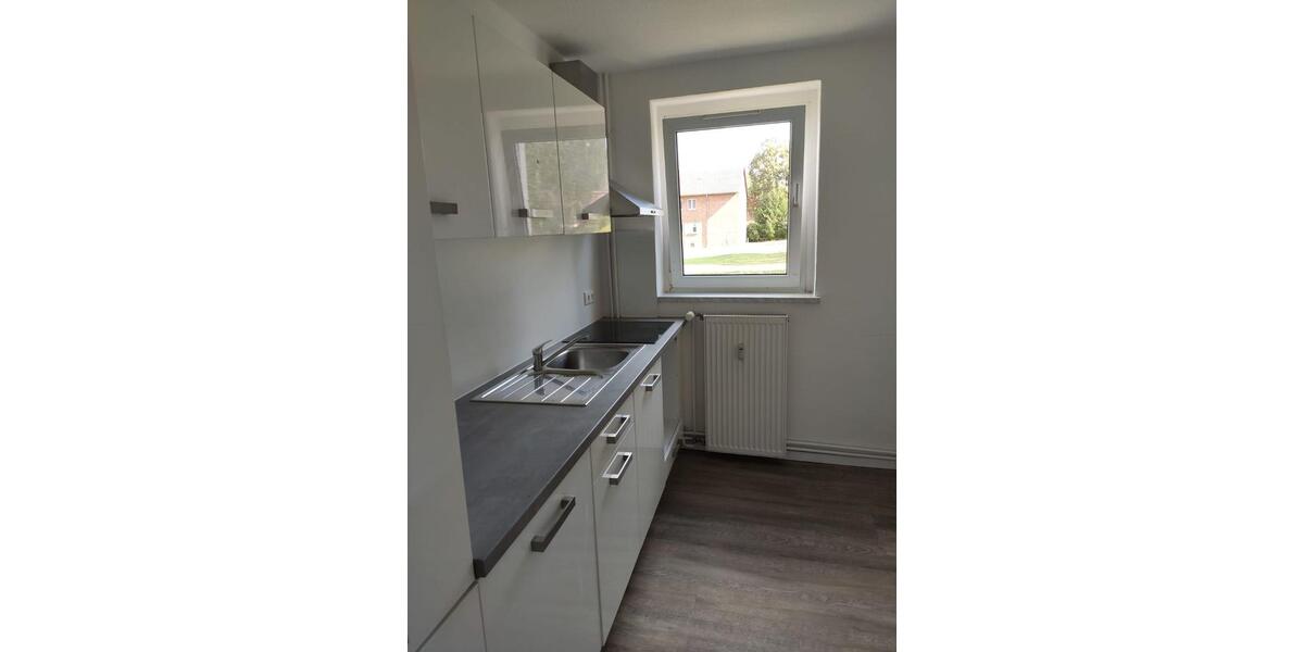 Etagenwohnung Plattenburg - 3 Zimmer, 58 m&sup2;, 385&euro; | Angebot:26070674