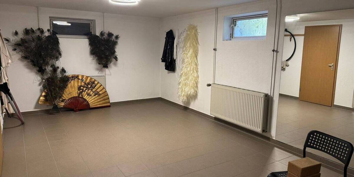 Doppelhaushälfte Eckersdorf Donndorf - 5 Zimmer, 170 m&sup2;, 1.500&euro; | Angebot:26766675