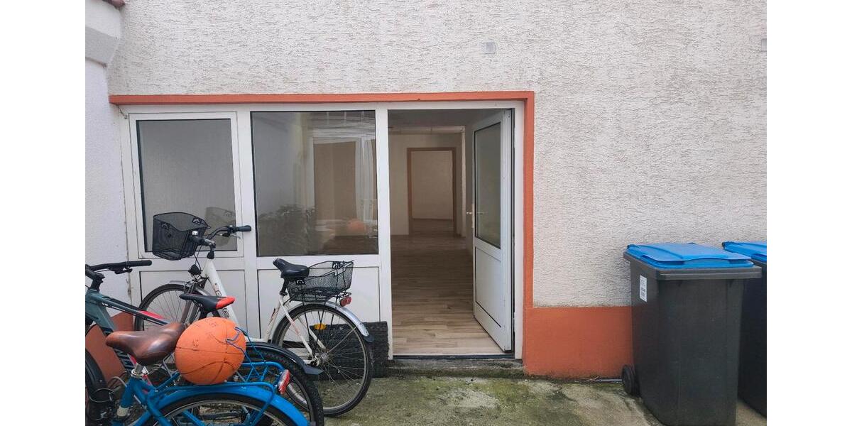 Erdgeschoßwohnung Köthen (Anhalt) - 5 Zimmer, 150 m&sup2;, 1.100&euro; | Angebot:26323290