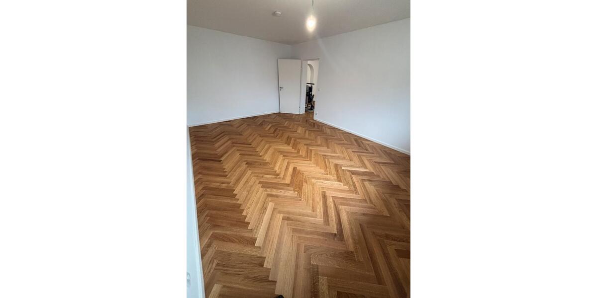 Etagenwohnung Nürnberg Gibitzenhof - 4 Zimmer, 138 m&sup2;, 2.200&euro; | Angebot:26030575
